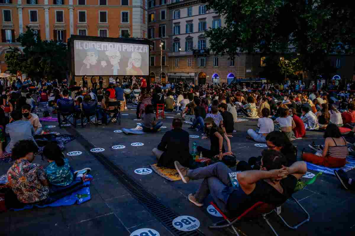 Cinema in piazza