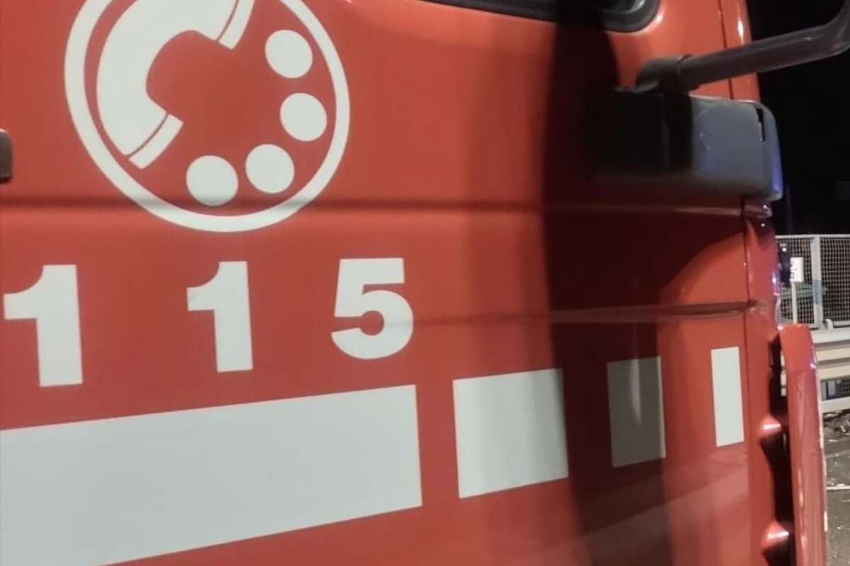 Un camion dei vigili del fuoco